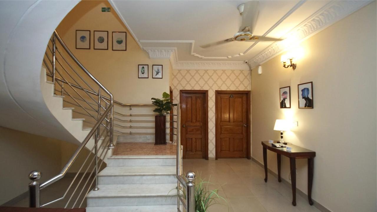 World Inn Hotel Karachi Eksteriør bilde