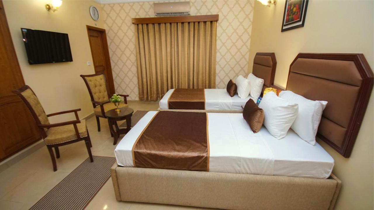 World Inn Hotel Karachi Eksteriør bilde