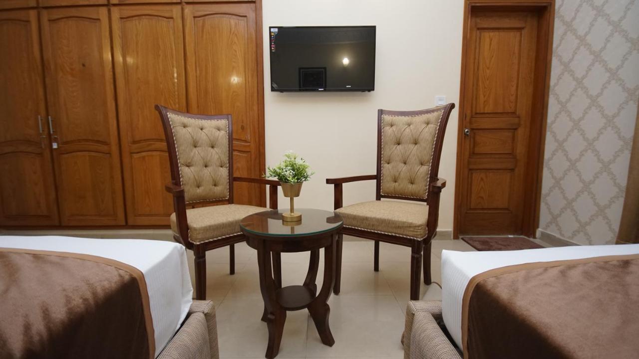 World Inn Hotel Karachi Eksteriør bilde