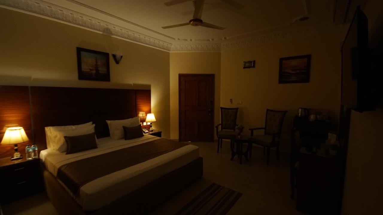 World Inn Hotel Karachi Eksteriør bilde