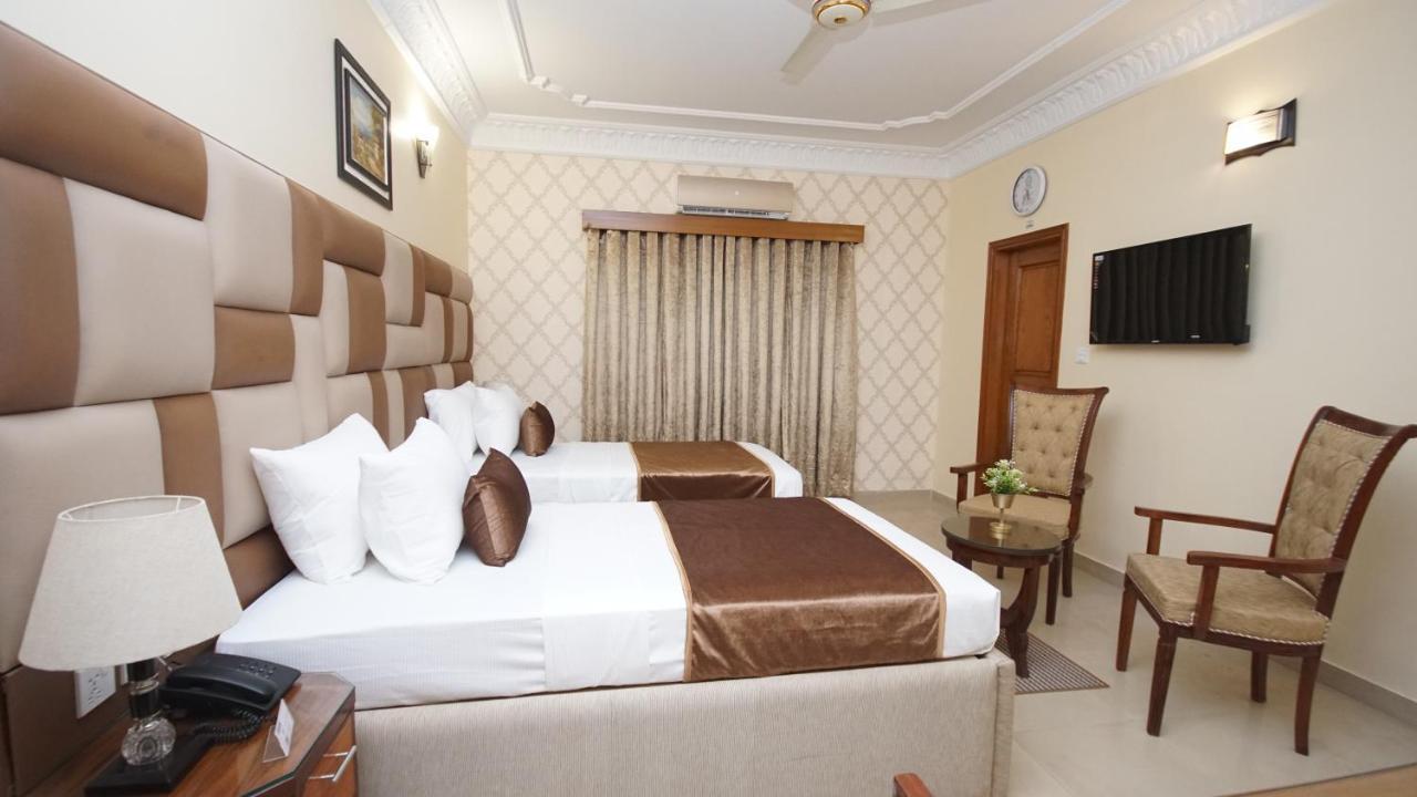 World Inn Hotel Karachi Eksteriør bilde