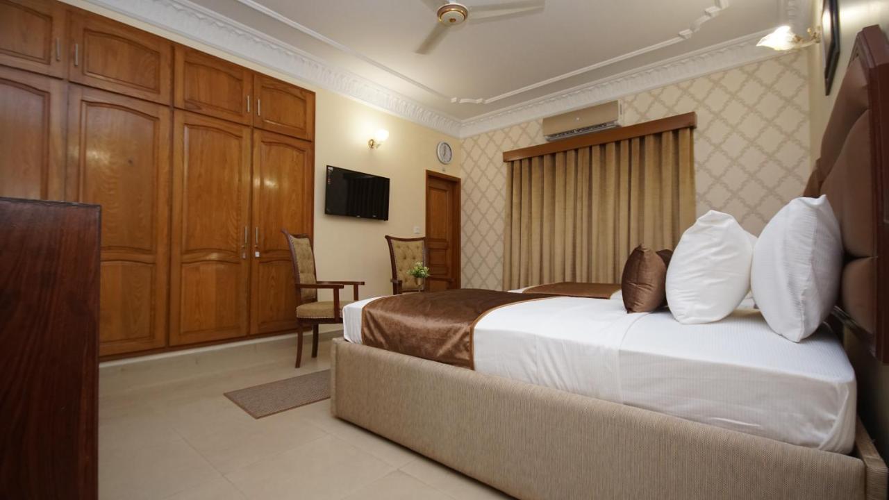 World Inn Hotel Karachi Eksteriør bilde